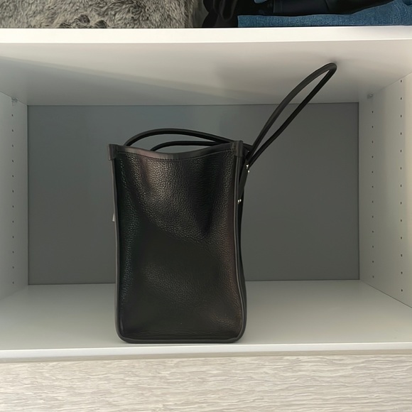 NWT ♠️ Kate Spade large tote - Picture 2 of 6